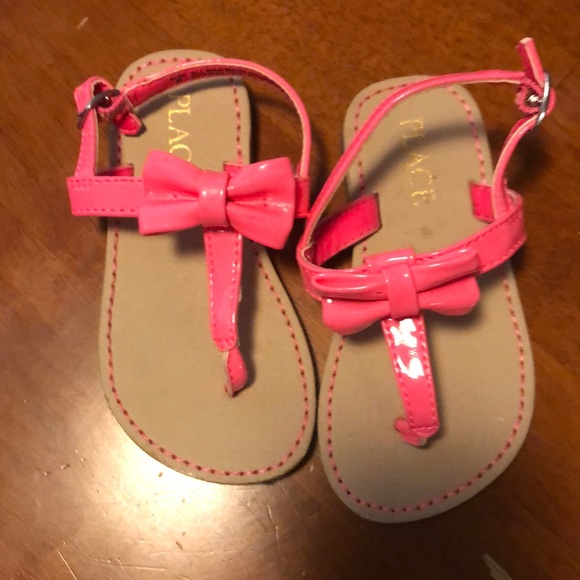 Girls sandals - Picture 1 of 3